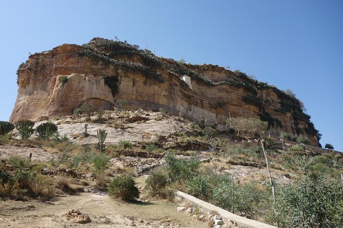 12 Days SIMIEN MOUNTAIN-LALIBELA-DANAKIL-TIGRAY CHURCHES - Tigray churches put the focus on the climb