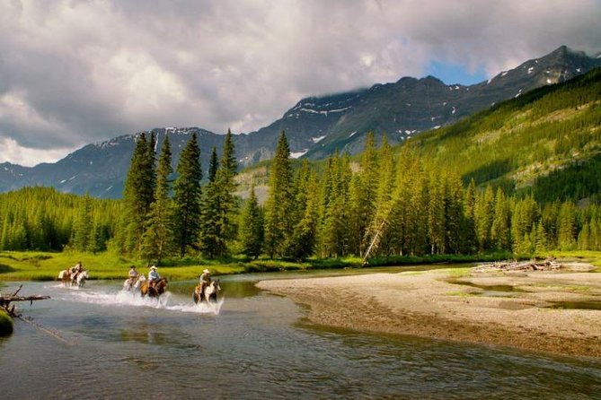 3-Day Glacial Tour package, Columbia Icefield, Jasper, LakeLouise - What the $867.40 price really covers