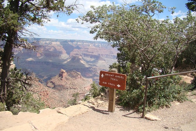 3 Hour Back-Road Safari to Grand Canyon with Entrance Gate By-Pass at 9:30 am - A smart way to reach the South Rim at 9:30 am