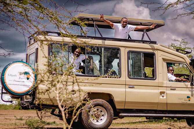 4 Day Ngorongoro Crater Tarangire and Serengeti National Park - Day 1: elephants and baobabs in Tarangire