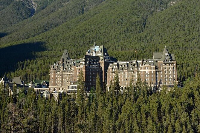 4-Day Rockies Discovery Tour Package, Banff, Jasper, and Yoho - Day 2: The Icefields Parkway and Columbia Icefield