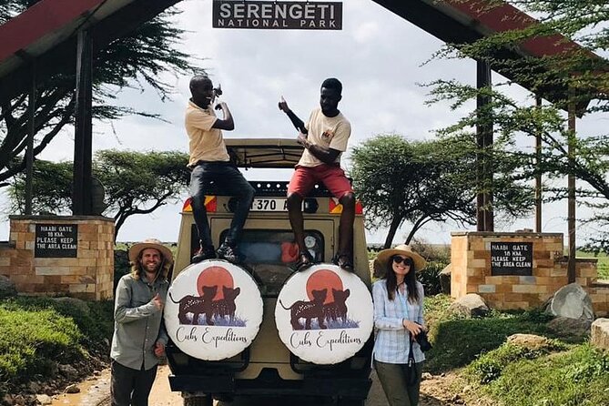6 days 5 nights safari Ngorongoro, Serengeti and Tarangire National Parks - Day 3: The long road into Serengeti