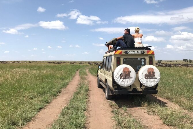 6 days 5 nights safari Ngorongoro, Serengeti and Tarangire National Parks - What the $2,560 price really covers