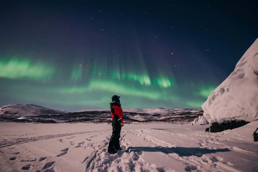 Abisko: Aurora Car Chasing Tour with Photographer - Warm drinks in a very cold setting