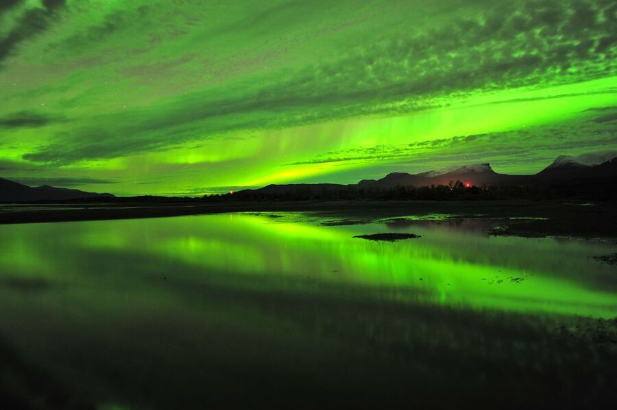 Abisko: Guided Aurora Chase with Hotel Transfers - Photography: what you should bring