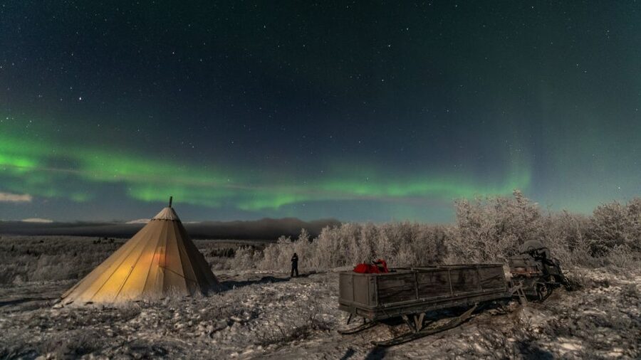 Abisko: National Park Northern Lights Photo Tour - What the four-hour evening looks like