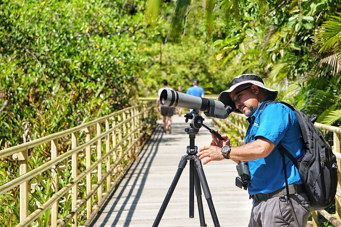 All Inclusive National Park Manuel Antonio with Binoculars - Walking the park’s scenic pathways
