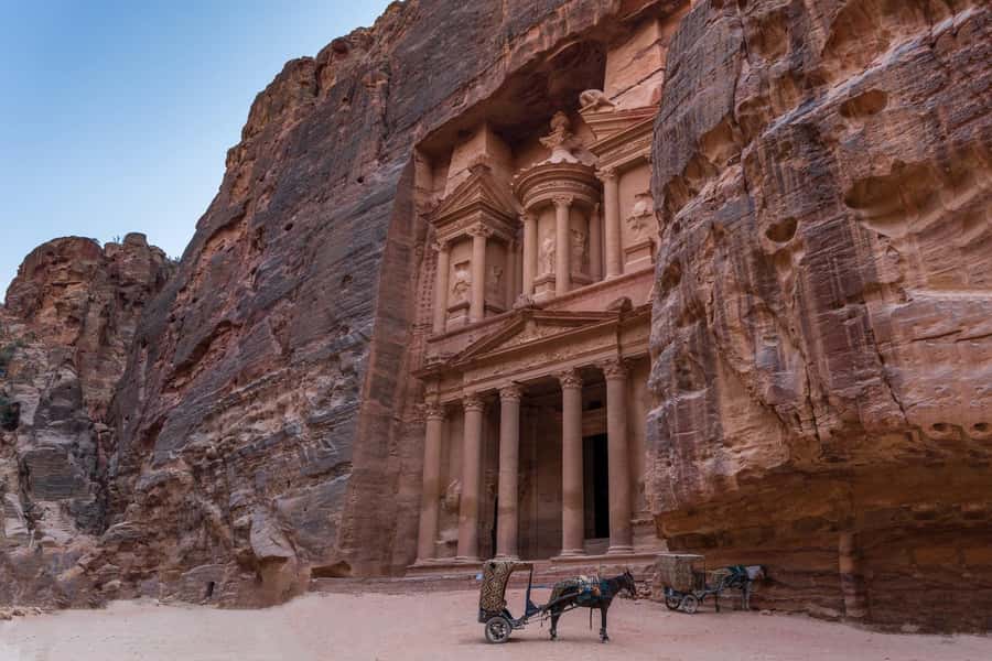 Amman: Petra, Wadi Rum, Pink Lake and Dead Sea 2-Days Trip - Who should choose this two-day trip?
