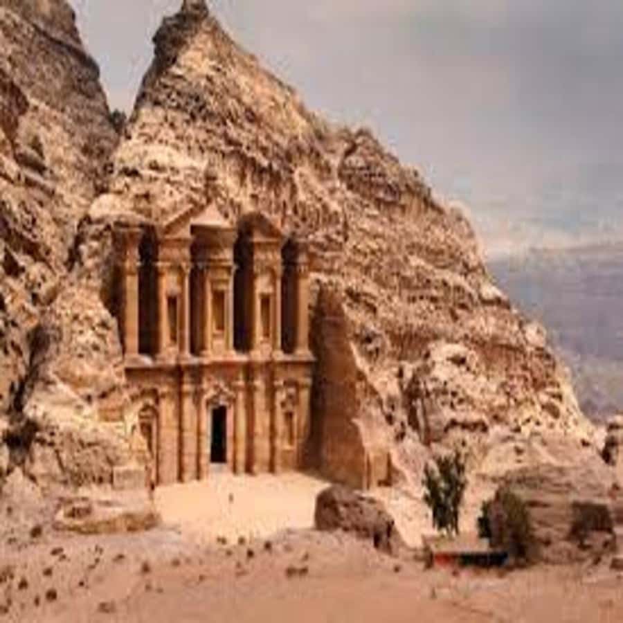Amman Private Tour Petra Wadi Rum And Dead Sea 2day Bubble - A night in Wadi Rum, with a Jeep ride and Bedouin dinner