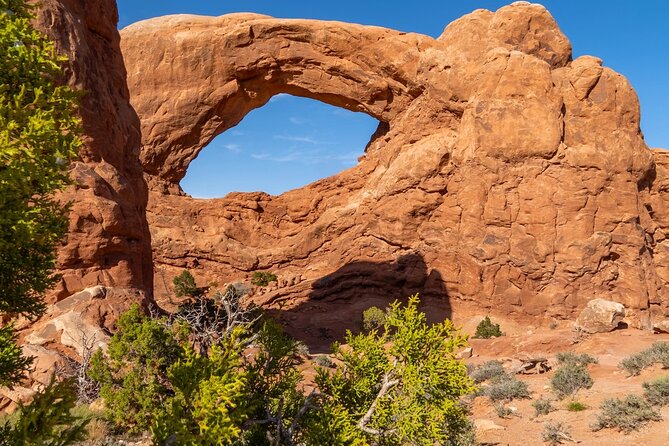 Arches National Park Half Day Tour - Delicate Arch and the limits of a half-day visit