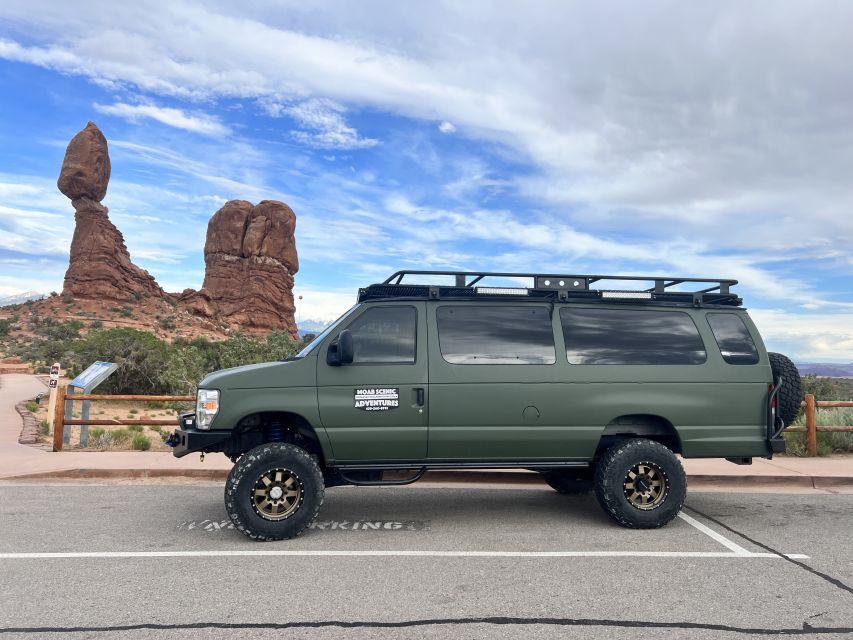 Arches National Park: Sunset Pavement Van Tour - Why sunset works so well in Arches
