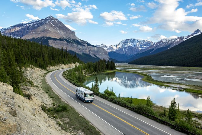 Athabasca Glacier Snow Trip from Banff - Bow Lake and the best pause before the ice
