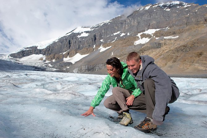 Athabasca Glacier Snow Trip from Banff - Picnic lunch and practical comfort
