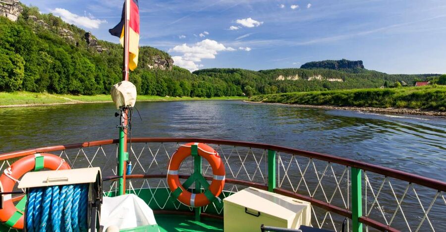 Bad Schandau: Saxon Switzerland Boat Trip - Cruising into Saxon Switzerland by paddle steamer