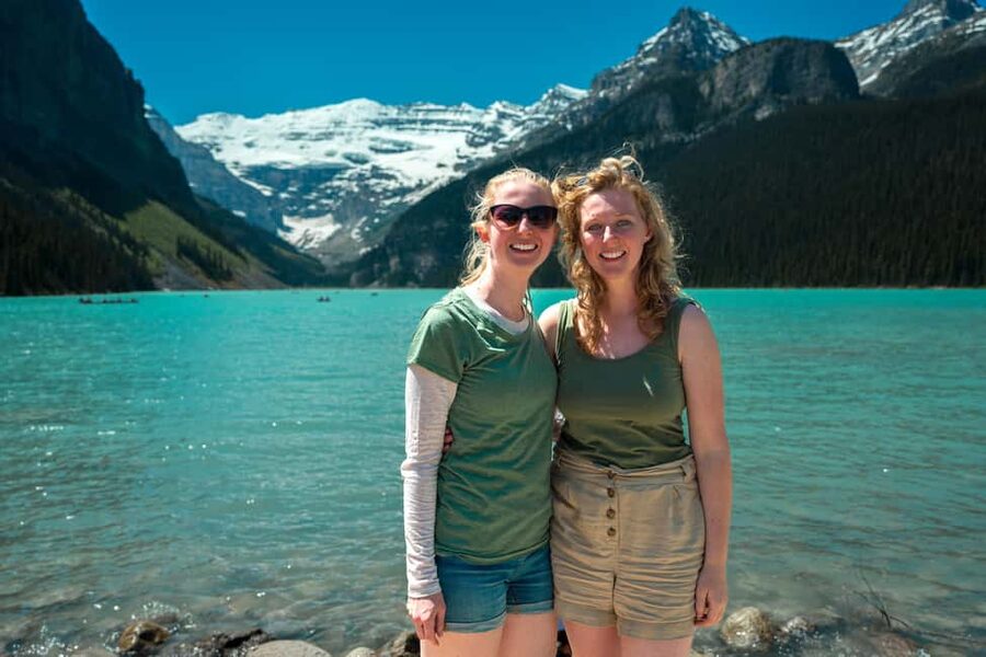 Banff/Canmore: Moraine Lake & Lake Louise Combo Tour - A shuttle that takes care of the difficult part