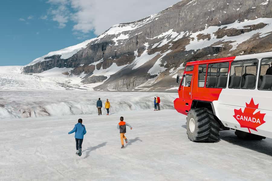 Banff: Columbia Icefield, Skywalk, Parkway, Bow & Peyto Lake - Food, clothing, and weather planning