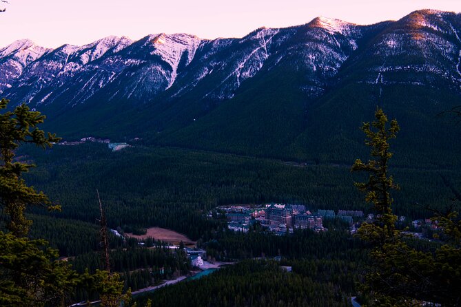 Banff Deep 1 Day Tour in small group - Bow Falls, Surprise Corner, and the Hoodoos Trail