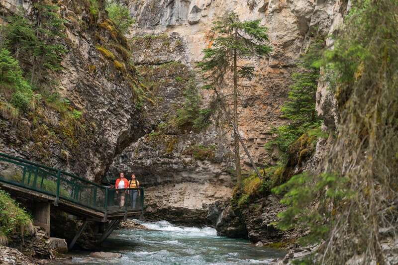 Banff: Gondola Cave Basin, Johnston Canyon & Lake Minnewanka - What the $62 price really covers