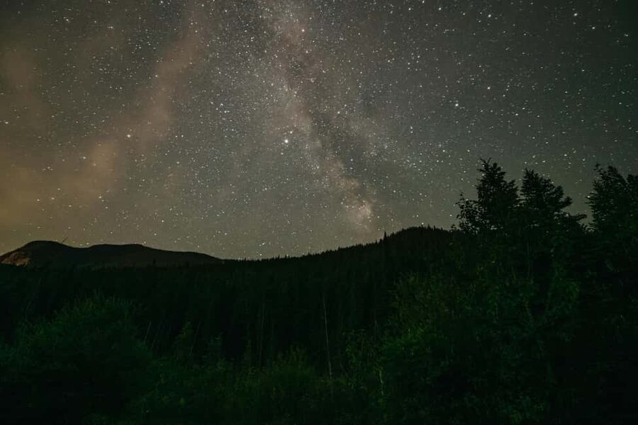 Banff: Guided Sunset and Stargazing Tour - Wildlife at night, with sensible safety measures