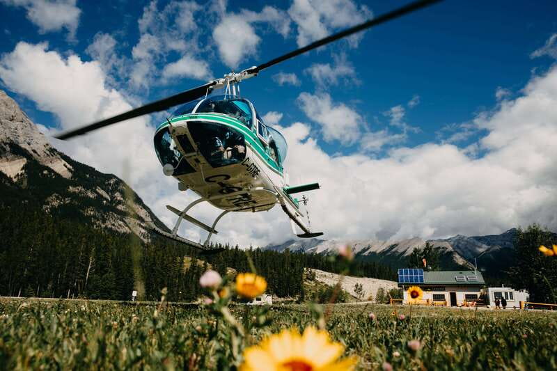 Banff/Jasper: Canadian Rockies Scenic Helicopter Tour - The 20-minute flight and Abraham Lake