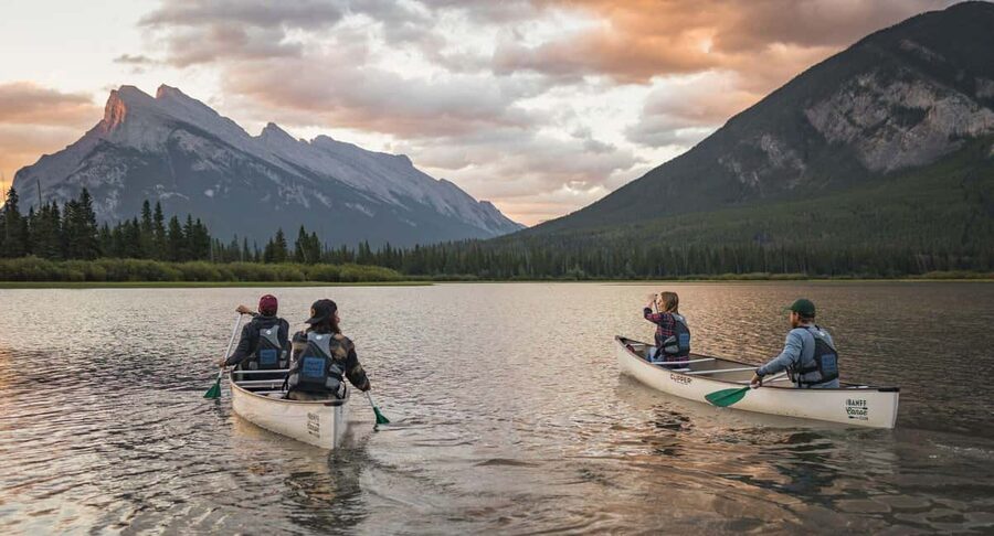 Banff: Lake Louise,Emerald & Johnston Canyon+5More - Banff adds a proper town stop to the nature route