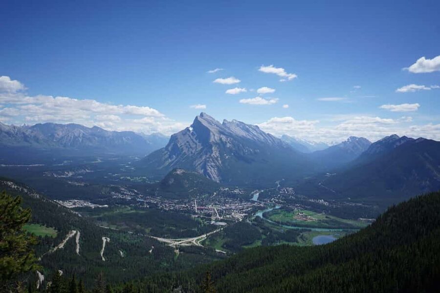 Banff: Lake Louise,Emerald & Johnston Canyon+5More - Guides, languages, and the personal touch