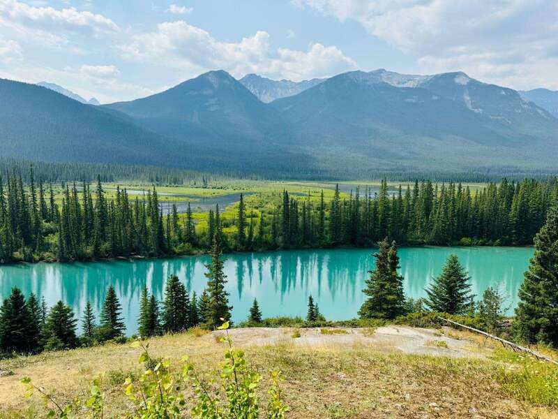 Banff: Lake Louise, Moraine, Emerald Lake & Johnston Canyon - Pickup from Calgary, Canmore, or Banff