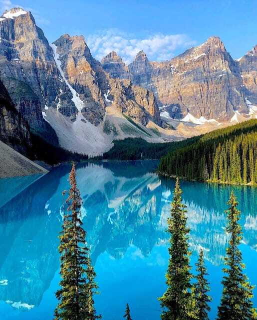 Banff: Lake Louise, Moraine, Emerald Lake & Johnston Canyon - Banff town is not always the main event