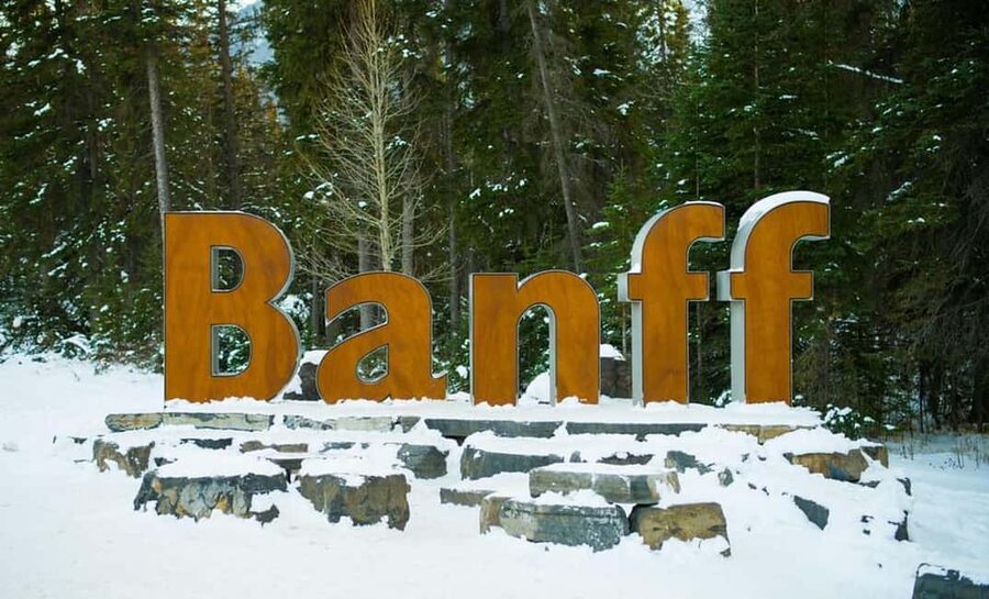 Banff:Lake Louise & Moraine Lake 1/2 Day Tour Canoe/Sightsee - What the $57 price really includes