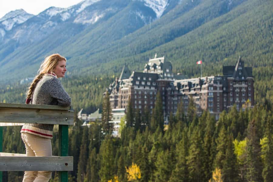 Banff: Lake Louise, Moraine Lake, Gondola, Cave & Basin Tour - Lake Minnewanka replaces Moraine Lake in winter