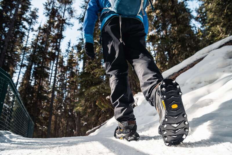 Banff: Morning or Afternoon Johnston Canyon Icewalk - A few drawbacks to keep in mind