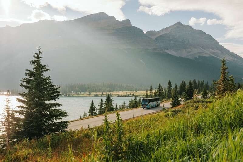 Banff: Sightseeing, Lake Minnewanka Cruise and Banff Gondola - Banff town and the first viewpoints