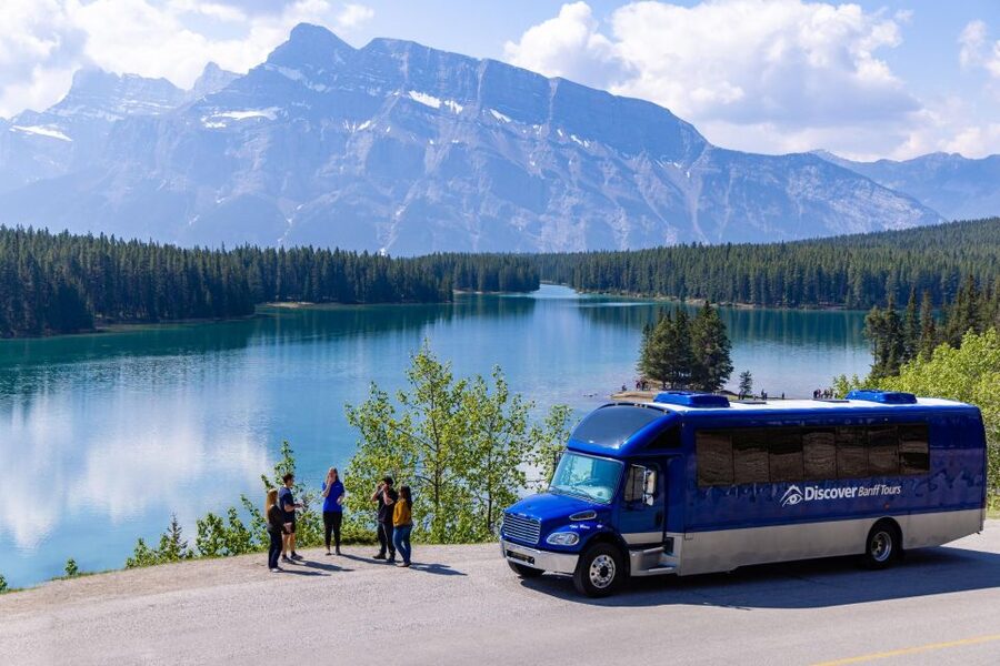 Banff: Wildlife and Sightseeing Minibus Tour - Pickup details that can affect your morning