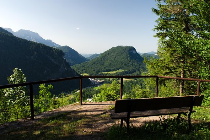 Berchtesgaden and Eagle's Nest Day Trip from Munich - How the guide affects the experience