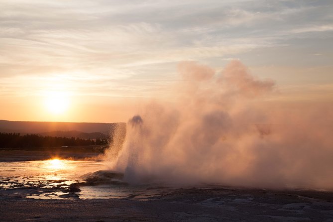 Best of Yellowstone - Guided National Park Safari Tour - From Jackson Hole through Grand Teton