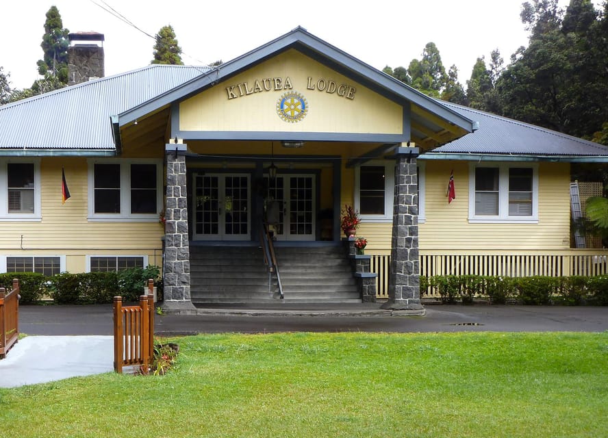 Big Island: Hawaii Volcanoes National Park and Hilo Tour - Starting in Hilo and heading toward the volcano
