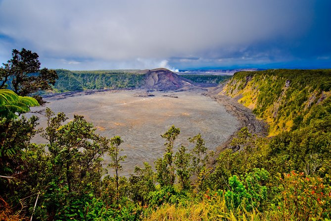 Big Island - Hawaii Volcanoes National Park Driving Tour - Devastation Trail and the power of a new volcanic surface
