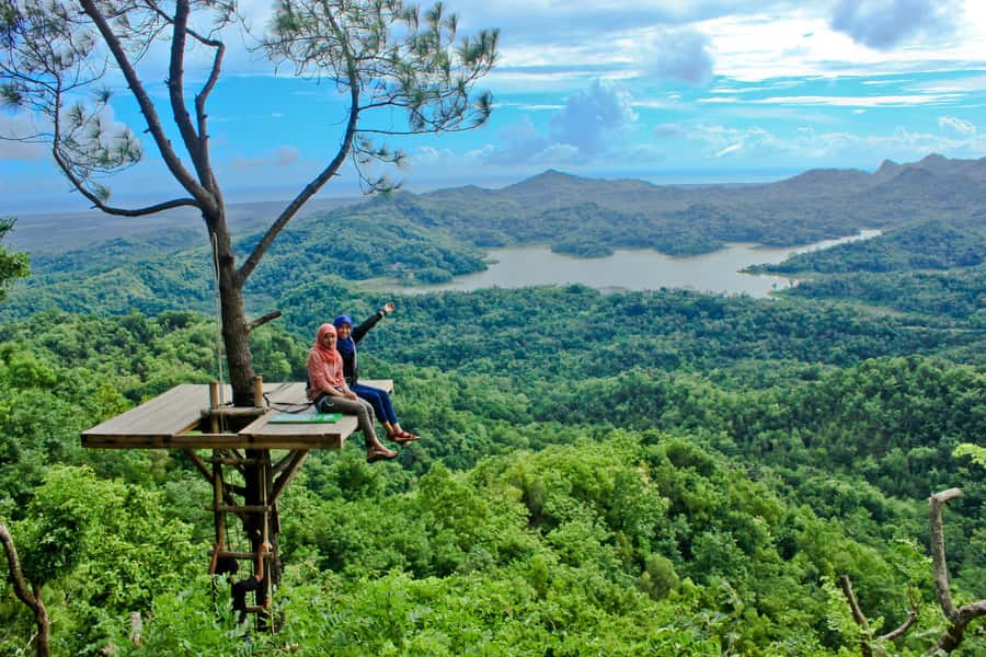 Borobudur Temple, Waterfall & Kalibiru National Park Trip - Key points at a glance
