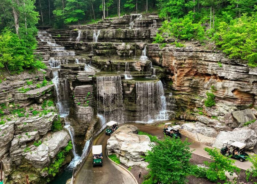 Branson: Top of the Rock Ozarks Heritage Preserve - The cave, waterfalls, and rock formations