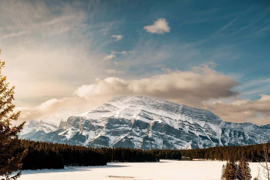 Calgary Banff: Columbia Icefield, Skywalk and Lakes Day Tour - Key points to know before booking