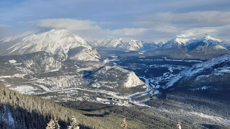 Calgary: Canmore, Banff, Lake Louise - Gondola Included - One day, five Rocky Mountain highlights