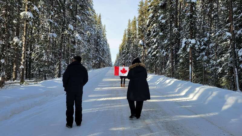 Calgary: Canmore, Banff, Lake Louise - Gondola Included - What the guide adds to the day
