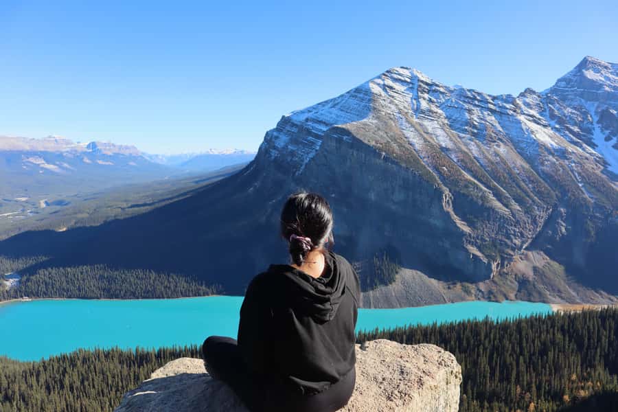 Calgary/Canmore: Banff National Park & Lake Louise Day Trip - The van ride, timing, and comfort