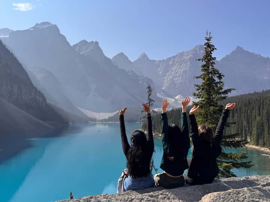 Calgary/Canmore: Banff National Park & Lake Louise Day Trip - Moraine Lake and the value of planned access