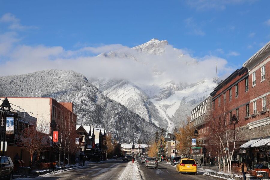 Calgary/Canmore: Banff National Park & Lake Louise Day Trip - Banff town gives the day a human pause