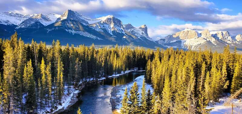 Calgary: Glaciers, Mountains, Lakes, Canmore and Banff Tour - Moraine Lake is the summer prize