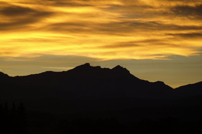 Canadian Rockies Golden Hour Tour | Lunch Included - Three national parks, with room to adjust