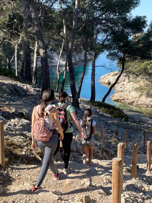 Cassis: 3 Calanques Half-Day Hiking Tour with Swimming - Key points at a glance