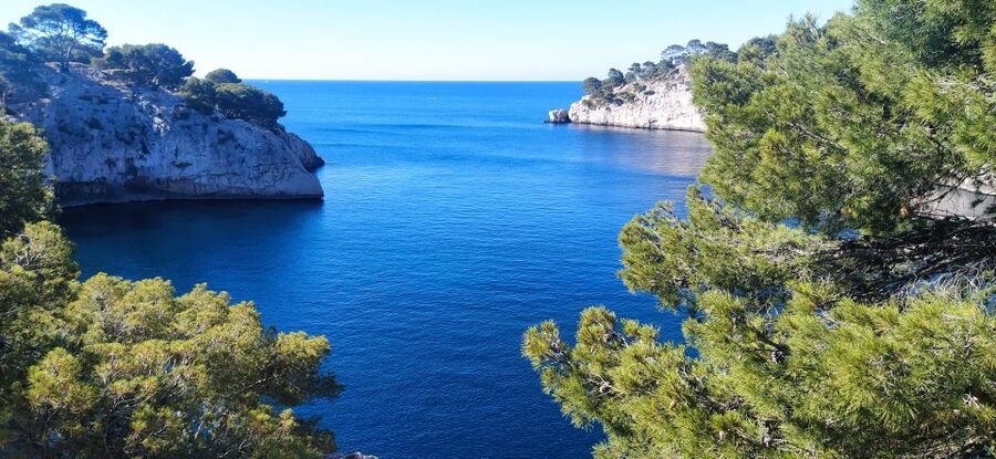Cassis: 3 Calanques Half-Day Hiking Tour with Swimming - Should you book it?