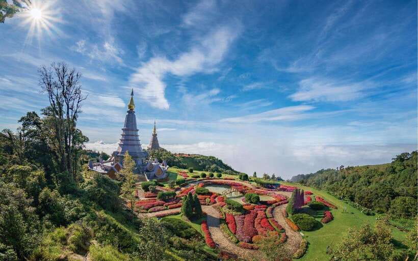 Chiang Mai:Doi Inthanon National Park & Hike at Kew Mae Pan - The long morning ride and first café break